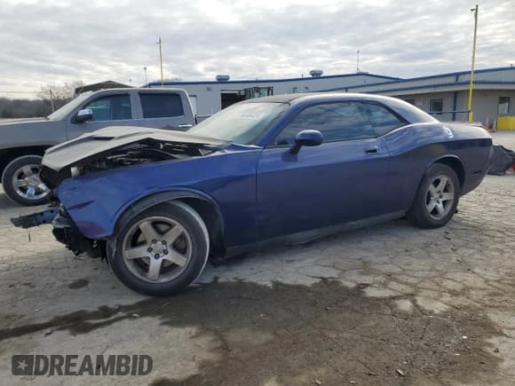✅ 2010 Dodge Challenger SE • VIN: 2B3CJ4DV4AH322646 • Lot: 86696424. Wystawiony na Copart z przebiegiem 173 046 mil. Bezpłatny archiwum sprzedaży aukcyjnych z USA i szczegółowy raport historii pojazdu na DreamBid. Zdjęcie 1.