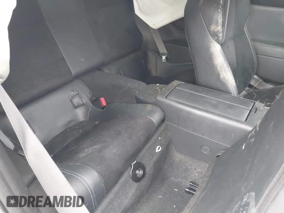 ✅ 2023 Toyota 86 Premium • VIN: JF1ZNBE19P9759778 • Lot: 42590890. Listed on IAAI with 19,284 mi. Free auction sales archive from the USA and detailed vehicle history report at DreamBid. Image 8.