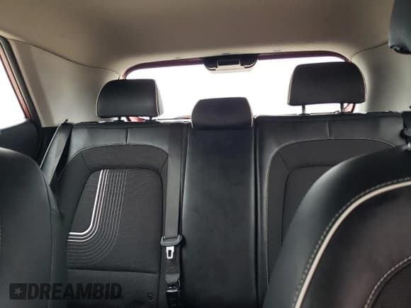 ✅ 2022 Hyundai Venue SEL • VIN: KMHRC8A38NU157583 • Lot: 84824634. Listed on Copart with 51,123 mi. Free auction sales archive from the USA and detailed vehicle history report at DreamBid. Image 10.