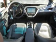 ✅ 2021 Chevrolet Bolt EV Premier • VIN: 1G1FZ6S08M4100791 • Lot: 48553755. Wystawiony na Copart z przebiegiem 35 235 mil. Bezpłatny archiwum sprzedaży aukcyjnych z USA i szczegółowy raport historii pojazdu na DreamBid. Zdjęcie 8.