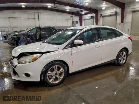 ✅ 2013 Ford Focus SE • VIN: 1FADP3F2XDL231392 • Lot: 95019695. Wystawiony na Copart z przebiegiem 121 949 mil. Bezpłatny archiwum sprzedaży aukcyjnych z USA i szczegółowy raport historii pojazdu na DreamBid. Zdjęcie 1.