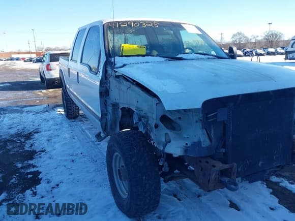 ✅ 1999 Ford F-250 XL • VIN: 1FTNW21F9XEC14744 • Lot: 41290325. Listed on IAAI with 200,113 mi. Free auction sales archive from the USA and detailed vehicle history report at DreamBid. Image 1.