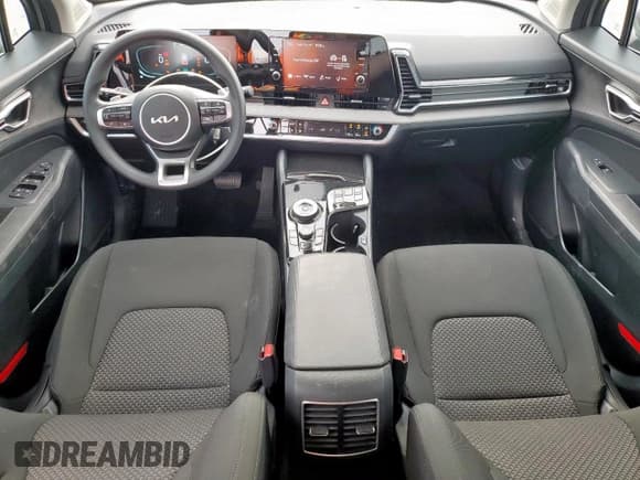 ✅ 2025 Kia Sportage LX • VIN: KNDPU3DG6S7181854 • Lot: 70718845. Wystawiony na Copart z przebiegiem 10 815 mil. Bezpłatny archiwum sprzedaży aukcyjnych z USA i szczegółowy raport historii pojazdu na DreamBid. Zdjęcie 8.