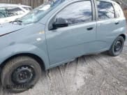 ✅ 2008 Chevrolet Aveo LS • VIN: KL1TD66638B051757 • Lot: 41195507. Wystawiony na IAAI z przebiegiem 101 034 mil. Bezpłatny archiwum sprzedaży aukcyjnych z USA i szczegółowy raport historii pojazdu na DreamBid. Zdjęcie 6.