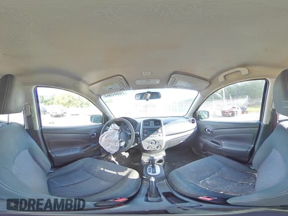 ✅ 2018 Nissan Versa SV • VIN: 3N1CN7AP8JL824645 • Лот: 70865945. Опубликован ранее на Copart с пробегом Не указан. Бесплатный доступ к архиву аукционных продаж из США и подробный отчёт об истории автомобиля на DreamBid. Изображение 15.