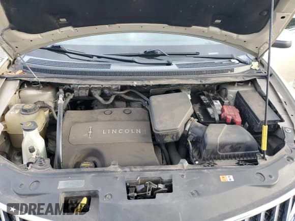 ✅ 2011 Lincoln MKX • VIN: 2LMDJ6JK2BBJ31854 • Lot: 89871975. Listed on Copart with 171,396 mi. Free auction sales archive from the USA and detailed vehicle history report at DreamBid. Image 12.