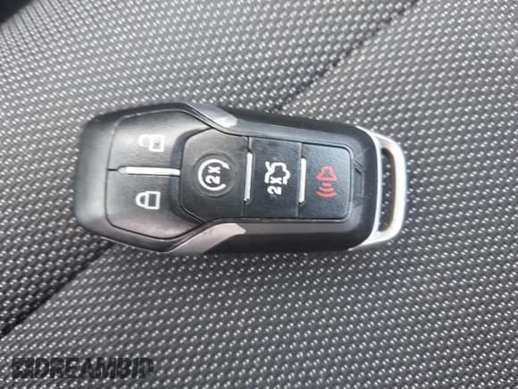 ✅ 2016 Ford Mustang V6 • VIN: 1FATP8EM6G5291657 • Лот: 42252062. Опубликован ранее на IAAI с пробегом 98 000 миль. Бесплатный доступ к архиву аукционных продаж из США и подробный отчёт об истории автомобиля на DreamBid. Изображение 11.