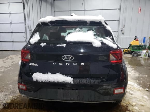 ✅ 2022 Hyundai Venue SEL • VIN: KMHRC8A31NU138499 • Lot: 84027394. Listed on Copart with Not provided. Free auction sales archive from the USA and detailed vehicle history report at DreamBid. Image 6.