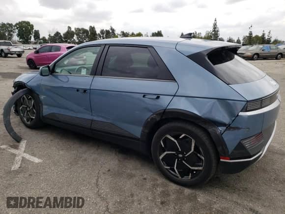 2022 Hyundai Ioniq 5 SE z VIN KM8KM4AEXNU088632, wystawiony jako Copart lot #55855513 z przebiegiem 42 627 mil mil oraz . Historia ofert i sprzedaży dostępna na DreamBid. Obrazek 2.