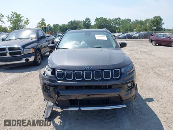 ✅ 2022 Jeep Compass Limited • VIN: 3C4NJDCB3NT201019 • Lot: 42924597. Listed on IAAI with 66,756 mi. Free auction sales archive from the USA and detailed vehicle history report at DreamBid. Image 12.