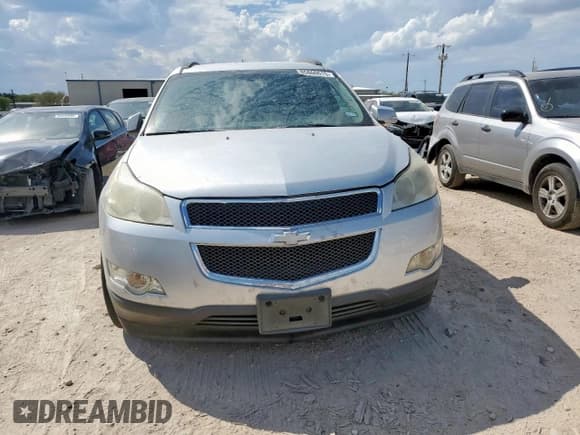 ✅ 2010 Chevrolet Traverse 1LT • VIN: 1GNLRFED9AS114464 • Lot: 85860615. Wystawiony na Copart z przebiegiem 215 104 mil. Bezpłatny archiwum sprzedaży aukcyjnych z USA i szczegółowy raport historii pojazdu na DreamBid. Zdjęcie 5.