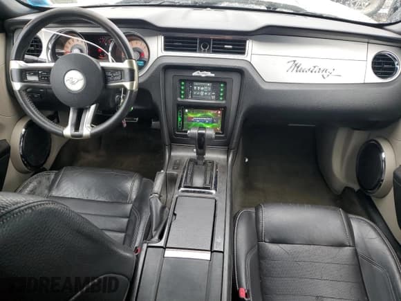 ✅ 2012 Ford Mustang V6 • VIN: 1ZVBP8EM0C5287083 • Lot: 91661055. Listed on Copart with 142,155 mi. Free auction sales archive from the USA and detailed vehicle history report at DreamBid. Image 8.