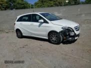 ✅ 2014 Mercedes-Benz B Electric Drive • VIN: WDDVP9AB5EJ003358 • Lot: 60154845. Wystawiony na Copart z przebiegiem 144 522 mil. Bezpłatny archiwum sprzedaży aukcyjnych z USA i szczegółowy raport historii pojazdu na DreamBid. Zdjęcie 14.