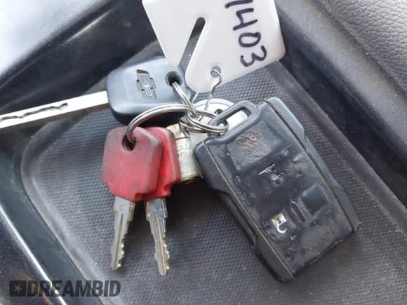 ✅ 2018 Chevrolet Silverado 2500HD Work Truck • VIN: 1GC2CUEG7JZ259899 • Lot: 42549205. Wystawiony na IAAI z przebiegiem 330 512 mil. Bezpłatny archiwum sprzedaży aukcyjnych z USA i szczegółowy raport historii pojazdu na DreamBid. Zdjęcie 10.