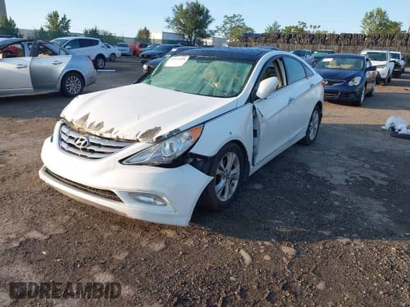 2012 Hyundai Sonata SE z VIN 5NPEC4AC7CH358359, wystawiony jako IAAI lot #43172299 z przebiegiem Nie podano mil oraz . Historia ofert i sprzedaży dostępna na DreamBid. Obrazek 2.