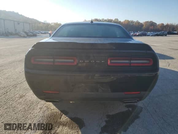 ✅ 2017 Dodge Challenger GT • VIN: 2C3CDZGG6HH581010 • Lot: 90358635. Wystawiony na Copart z przebiegiem 40 804 mil mil. Skorzystaj z bezpłatnego archiwum sprzedaży aukcyjnych z USA i zobacz szczegółowy raport historii pojazdu na DreamBid. Zdjęcie 6.