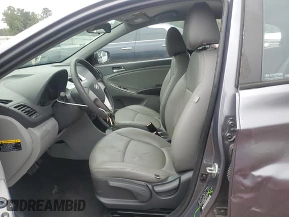 ✅ 2016 Hyundai Accent SE • VIN: KMHCT4AE0GU107053 • Лот: 68497874. Опубликован ранее на Copart с пробегом 95 158 миль. Бесплатный доступ к архиву аукционных продаж из США и подробный отчёт об истории автомобиля на DreamBid. Изображение 7.