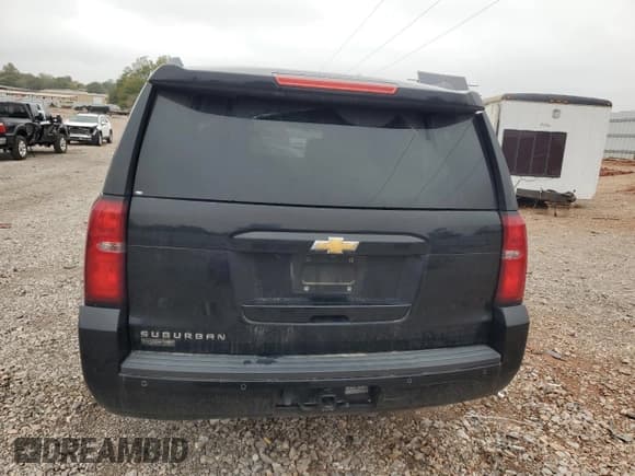 ✅ 2017 Chevrolet Suburban LS • VIN: 1GNSCGKC9HR303180 • Lot: 89866835. Listed on Copart with 217,524 mi. Free auction sales archive from the USA and detailed vehicle history report at DreamBid. Image 6.