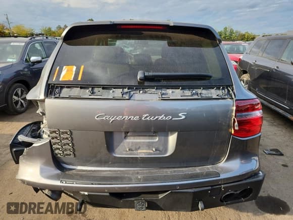 ✅ 2009 Porsche Cayenne Turbo • VIN: WP1AC29P39LA81920 • Лот: 85087585. Опубликован ранее на Copart с пробегом 166 888 миль. Бесплатный доступ к архиву аукционных продаж из США и подробный отчёт об истории автомобиля на DreamBid. Изображение 6.