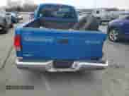 2000 Dodge Dakota Sport z VIN 1B7GG26N0YS530588, wystawiony jako Copart lot #44699515 z przebiegiem Nie podano mil oraz Szkoda całkowita • Salvage title. Historia ofert i sprzedaży dostępna na DreamBid. Obrazek 6.