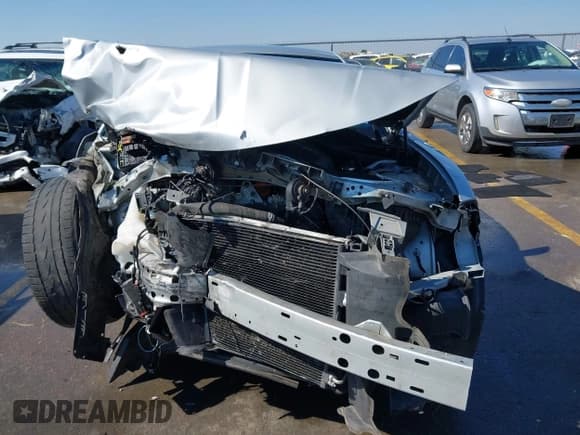 ✅ 2019 Dodge Charger SXT • VIN: 2C3CDXBGXKH588576 • Lot: 43435200. Listed on IAAI with 169,567 mi. Free auction sales archive from the USA and detailed vehicle history report at DreamBid. Image 13.