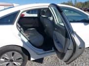 ✅ 2019 Hyundai Sonata SE • VIN: KMHE24L30KA091826 • Lot: 43276520. Wystawiony na IAAI z przebiegiem 72 854 mil. Bezpłatny archiwum sprzedaży aukcyjnych z USA i szczegółowy raport historii pojazdu na DreamBid. Zdjęcie 8.