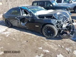 ✅ 2013 BMW 7 Series 740Li xDrive • VIN: WBAYF4C51DD127691 • Lot: 41423840. Wystawiony na IAAI z przebiegiem 90 916 mil. Bezpłatny archiwum sprzedaży aukcyjnych z USA i szczegółowy raport historii pojazdu na DreamBid. Zdjęcie 1.