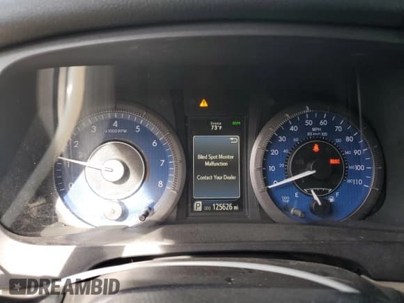 ✅ 2018 Toyota Sienna XLE • VIN: 5TDDZ3DC9JS206770 • Lot: 70149515. Listed on Copart with 125,626 mi. Free auction sales archive from the USA and detailed vehicle history report at DreamBid. Image 9.