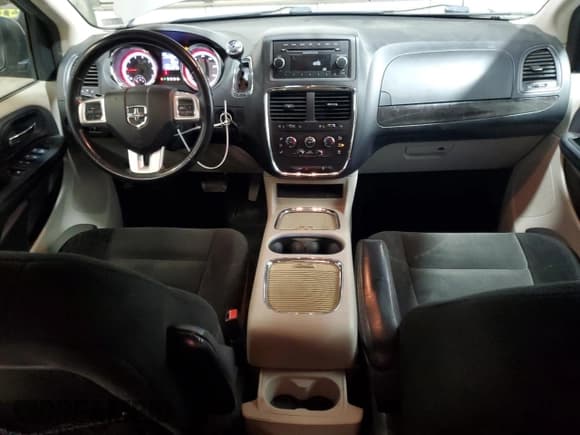 ✅ 2015 Dodge Grand Caravan SXT • VIN: 2C4RDGCGXFR591384 • Lot: 90999655. Listed on Copart with 214,816 mi. Free auction sales archive from the USA and detailed vehicle history report at DreamBid. Image 8.