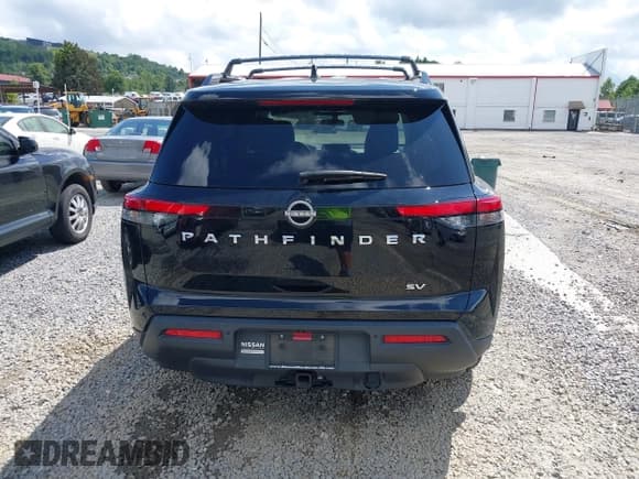 ✅ 2022 Nissan Pathfinder SV • VIN: 5N1DR3BB1NC239632 • Lot: 43030308. Listed on IAAI with 21,638 mi. Free auction sales archive from the USA and detailed vehicle history report at DreamBid. Image 16.