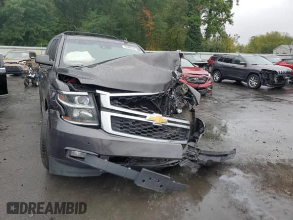 ✅ 2015 Chevrolet Suburban LT • VIN: 1GNSKJKC4FR642054 • Lot: 73506194. Wystawiony na Copart z przebiegiem Nie podano. Bezpłatny archiwum sprzedaży aukcyjnych z USA i szczegółowy raport historii pojazdu na DreamBid. Zdjęcie 5.
