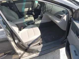 2020 Hyundai Elantra SEL with VIN KMHD84LF3LU015456, listed as a IAAI auction lot 43220966 with 118,280 mi miles and . Bid and sale history available at DreamBid. Image 5.