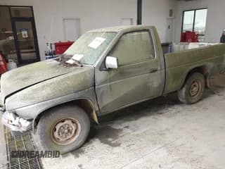 ✅ 1988 Nissan Hardbody • VIN: 1N6ND11S7JC388518 • Lot: 41839764. Wystawiony na IAAI z przebiegiem 72 926 mil. Bezpłatny archiwum sprzedaży aukcyjnych z USA i szczegółowy raport historii pojazdu na DreamBid. Zdjęcie 2.
