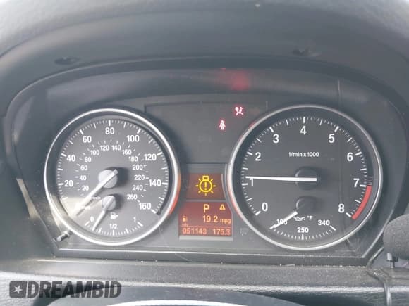 ✅ 2015 BMW X1 xDrive35i • VIN: WBAVM5C56FVV94911 • Lot: 42781558. Wystawiony na IAAI z przebiegiem 51 143 mil. Bezpłatny archiwum sprzedaży aukcyjnych z USA i szczegółowy raport historii pojazdu na DreamBid. Zdjęcie 7.