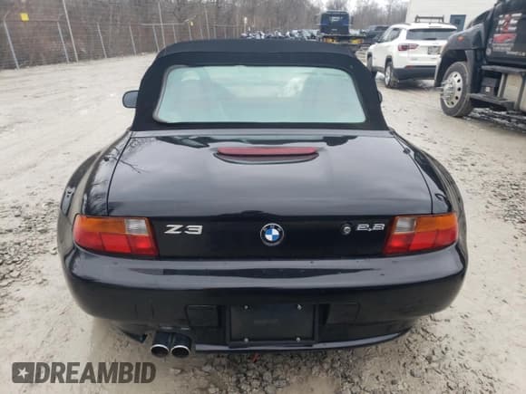 ✅ 1999 BMW Z3 2.8 • VIN: 4USCH3331XLF70334 • Лот: 84403104. Опубликован ранее на Copart с пробегом 78 273 миль. Бесплатный доступ к архиву аукционных продаж из США и подробный отчёт об истории автомобиля на DreamBid. Изображение 10.