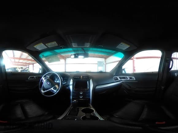 ✅ 2015 Ford Explorer XLT • VIN: 1FM5K8D84FGC42381 • Lot: 42475667. Wystawiony na IAAI z przebiegiem 219 724 mil. Bezpłatny archiwum sprzedaży aukcyjnych z USA i szczegółowy raport historii pojazdu na DreamBid. Zdjęcie 18.