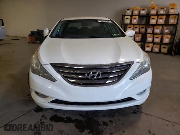 ✅ 2011 Hyundai Sonata SE • VIN: 5NPEC4AC9BH298387 • Lot: 76975254. Listed on Copart with 144,441 mi. Free auction sales archive from the USA and detailed vehicle history report at DreamBid. Image 5.
