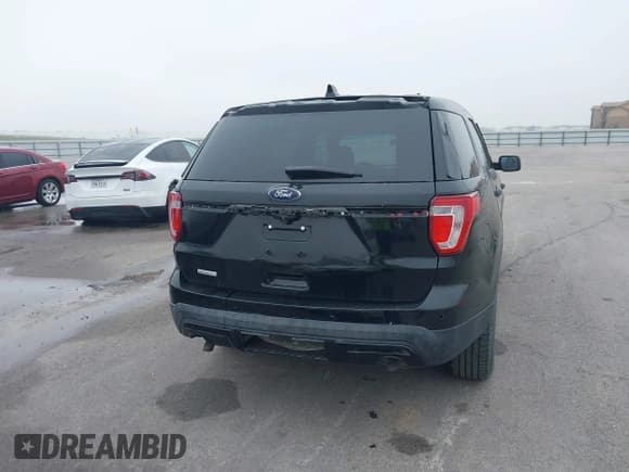 ✅ 2017 Ford Police Interceptor Utility • VIN: 1FM5K8AT7HGA71380 • Лот: 43881507. Опубликован ранее на IAAI с пробегом 149 501 миль. Бесплатный доступ к архиву аукционных продаж из США и подробный отчёт об истории автомобиля на DreamBid. Изображение 16.