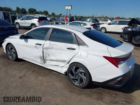 2024 Hyundai Elantra SEL with VIN KMHLS4DG9RU646905, listed as a IAAI auction lot 43158090 with 29,114 mi miles and . Bid and sale history available at DreamBid. Image 3.