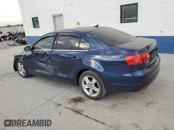 ✅ 2012 Volkswagen Jetta TDI • VIN: 3VWLL7AJ0CM368522 • Лот: 84259595. Опубликован ранее на Copart с пробегом 150 793 миль. Бесплатный доступ к архиву аукционных продаж из США и подробный отчёт об истории автомобиля на DreamBid. Изображение 2.