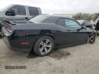 ✅ 2018 Dodge Challenger SXT Plus • VIN: 2C3CDZAG0JH202209 • Lot: 41010894. Wystawiony na Copart z przebiegiem 74 392 mil. Bezpłatny archiwum sprzedaży aukcyjnych z USA i szczegółowy raport historii pojazdu na DreamBid. Zdjęcie 3.