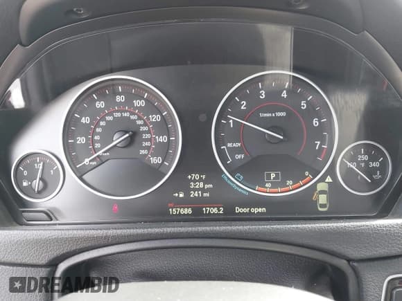 ✅ 2014 BMW 4 Series 428i • VIN: WBA3N7C5XEF718428 • Lot: 42043910. Listed on IAAI with 157,686 mi. Free auction sales archive from the USA and detailed vehicle history report at DreamBid. Image 7.