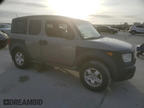 ✅ 2005 Honda Element EX • VIN: 5J6YH18625L010068 • Лот: 46876945. Опубликован ранее на Copart с пробегом Не указан. Бесплатный доступ к архиву аукционных продаж из США и подробный отчёт об истории автомобиля на DreamBid. Изображение 4.