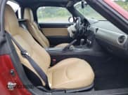 ✅ 2010 Mazda MX-5 Miata Grand Touring • VIN: JM1NC2FF8A0211579 • Lot: 62921425. Wystawiony na Copart z przebiegiem 136 503 mil. Bezpłatny archiwum sprzedaży aukcyjnych z USA i szczegółowy raport historii pojazdu na DreamBid. Zdjęcie 10.