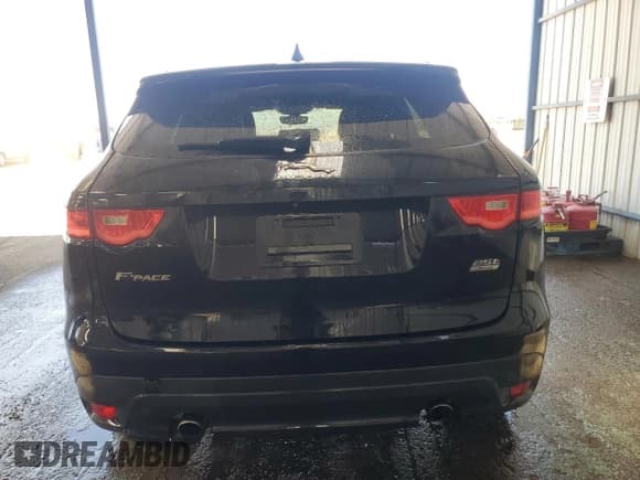 ✅ 2020 Jaguar F-Pace 25t Checkered Flag Edition • VIN: SADCP2FX4LA617624 • Lot: 68045775. Wystawiony na Copart z przebiegiem 52 054 mil. Bezpłatny archiwum sprzedaży aukcyjnych z USA i szczegółowy raport historii pojazdu na DreamBid. Zdjęcie 6.