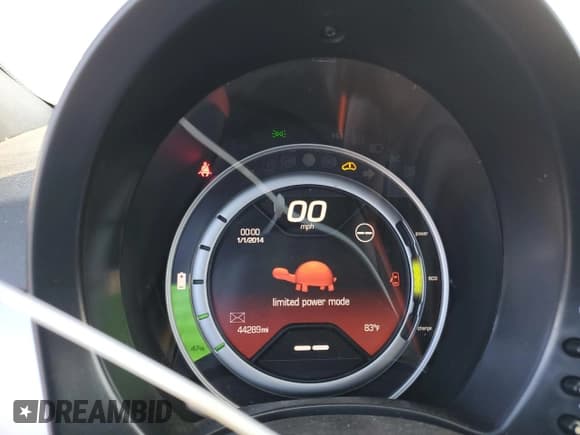 ✅ 2015 FIAT 500e • VIN: 3C3CFFGE6FT672709 • Lot: 77026444. Listed on Copart with 44,289 mi. Free auction sales archive from the USA and detailed vehicle history report at DreamBid. Image 9.