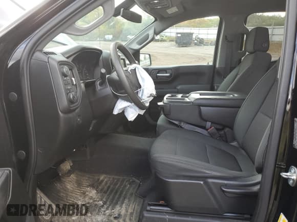 ✅ 2019 Chevrolet Silverado 1500 Custom Trail Boss • VIN: 1GCRYCEF8KZ402961 • Lot: 83939115. Wystawiony na Copart z przebiegiem 87 615 mil. Bezpłatny archiwum sprzedaży aukcyjnych z USA i szczegółowy raport historii pojazdu na DreamBid. Zdjęcie 7.