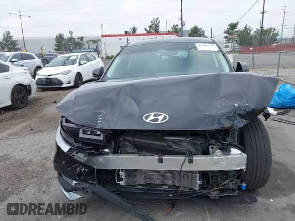 ✅ 2024 Hyundai Ioniq 5 SE Standard Range • VIN: KM8KM4DB2RU275578 • Lot: 41505229. Wystawiony na IAAI z przebiegiem Nie podano. Bezpłatny archiwum sprzedaży aukcyjnych z USA i szczegółowy raport historii pojazdu na DreamBid. Zdjęcie 11.