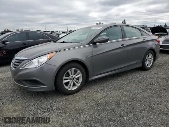 ✅ 2014 Hyundai Sonata GLS • VIN: 5NPEB4ACXEH927713 • Lot: 71634585. Listed on Copart with 125,357 mi. Free auction sales archive from the USA and detailed vehicle history report at DreamBid. Image 1.