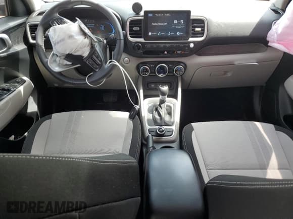 ✅ 2024 Hyundai Venue SEL • VIN: KMHRC8A3XRU313502 • Lot: 54353115. Listed on Copart with 14,053 mi. Free auction sales archive from the USA and detailed vehicle history report at DreamBid. Image 8.